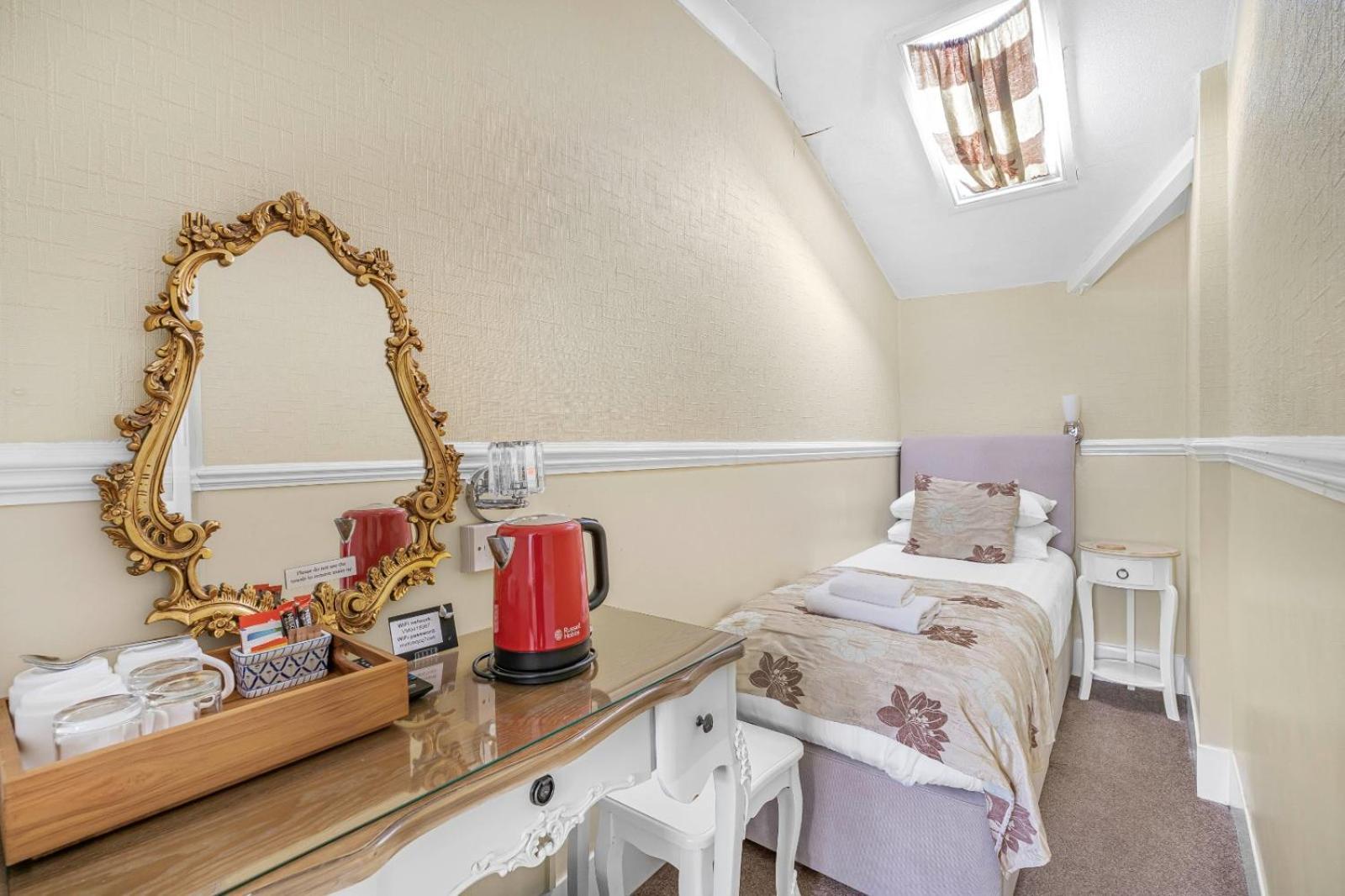 Summerlands Guest House Torquay Exterior photo